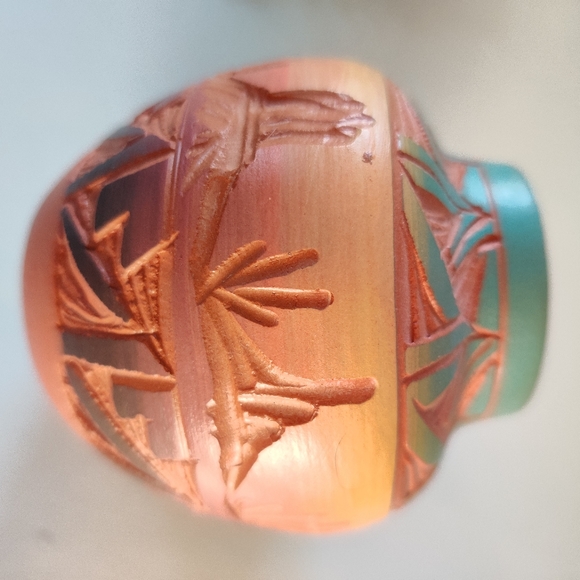 Native American Vase Signed w/Certificate from Red Earth Pottery Virginia - Picture 6 of 8